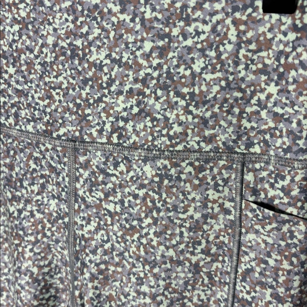 Athleta Salutation Stash 7/8 Tight Speckled - Picture 3 of 4